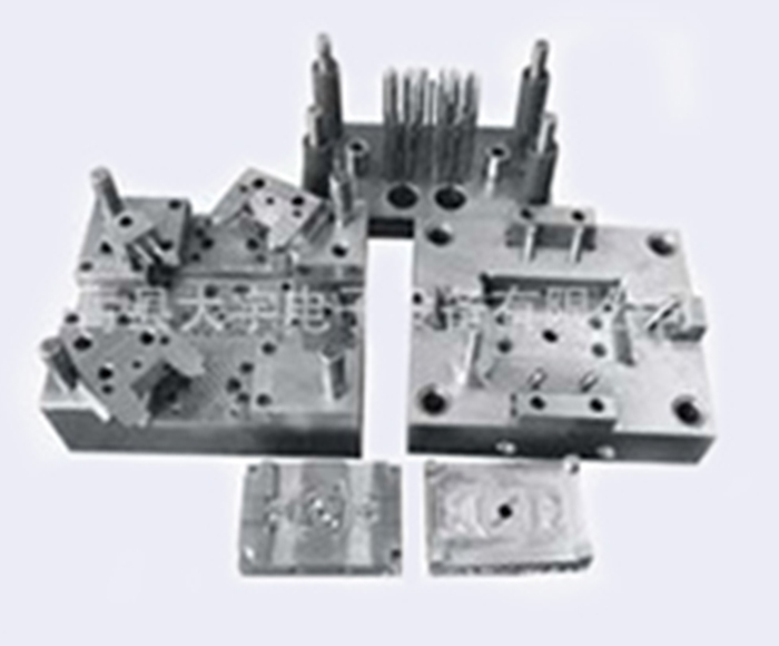  Precision injection mold