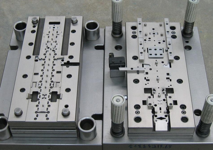  Henan Mould Processing Factory